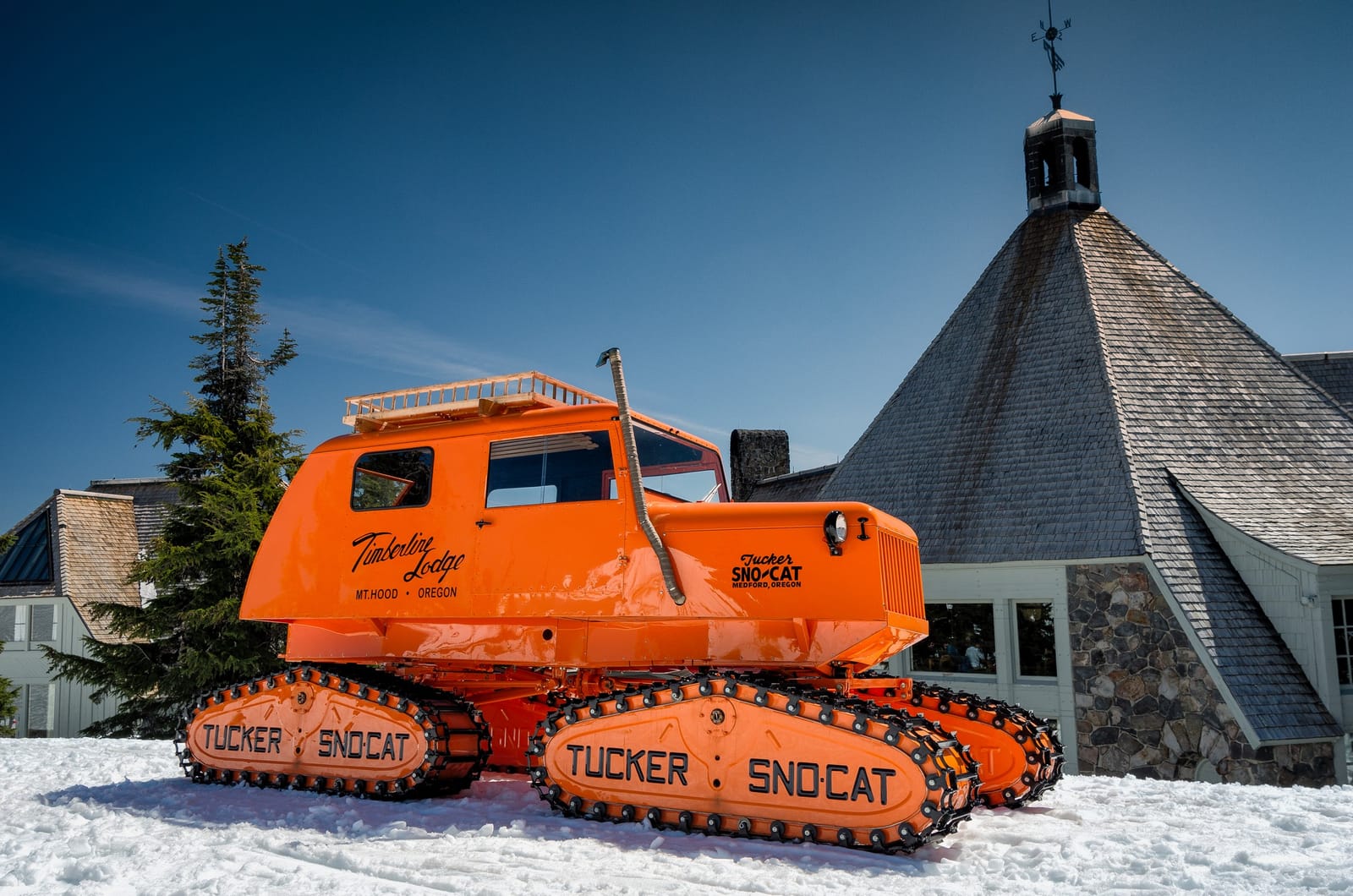 Tucker Snocat at Timberline